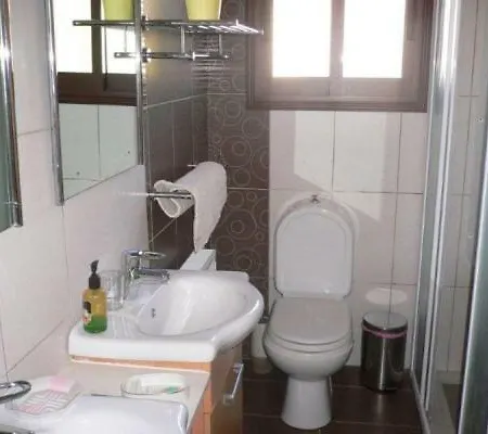 Ideal Family Bungalow, Private Pool, Sleeps 8 *
